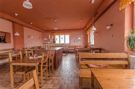 u stoleté lípy recenze|Ano, šéfe! – Restaurace U stoleté lípy, Hostivice